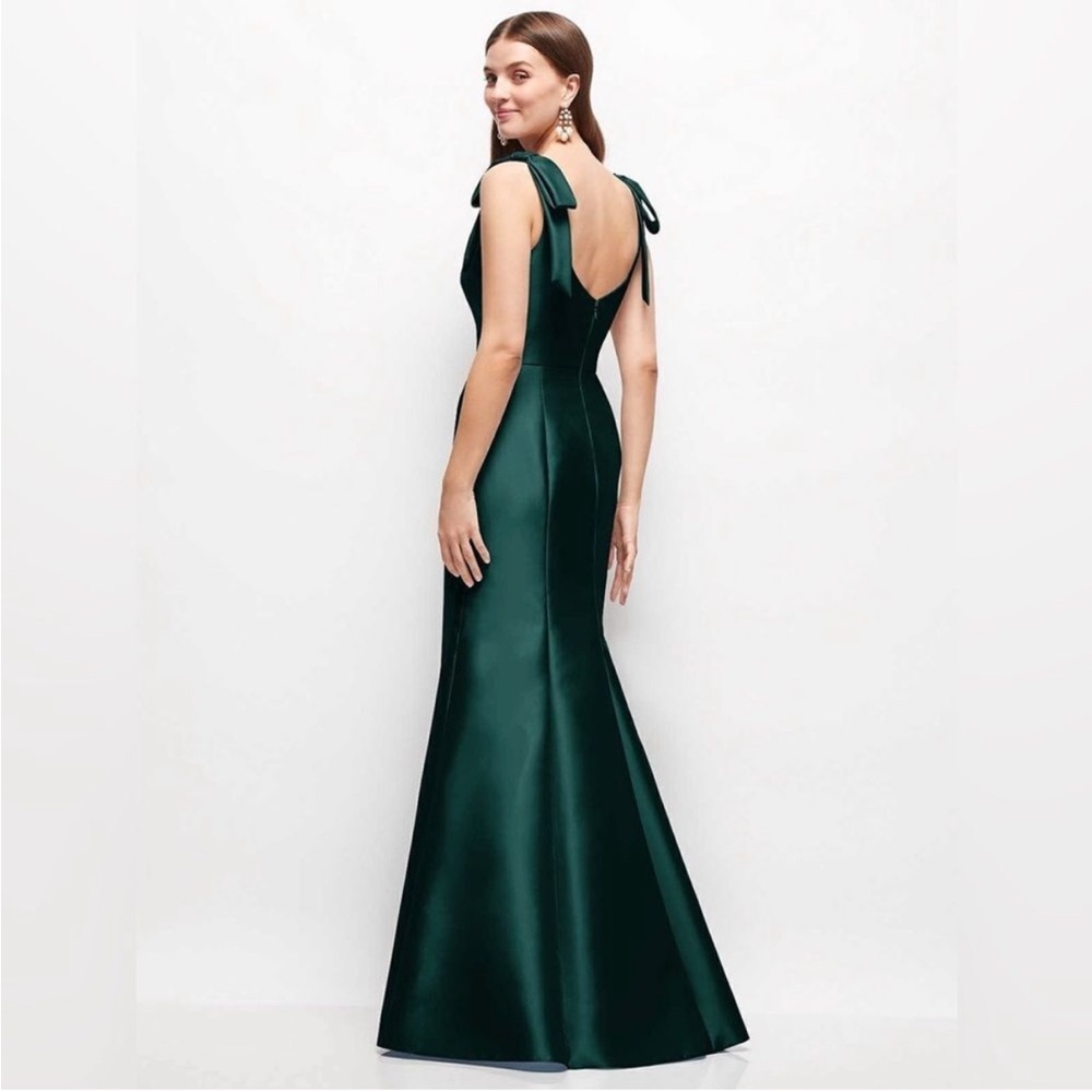 STUNNING ALFRED SUNG Evergreen Maxi fit and flare slight mermaid formal Dress - Picture 2 of 5